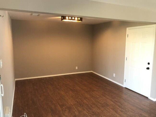 Photo - 7811 Cielo Vista Dr