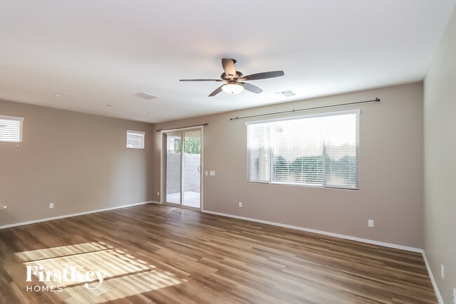 Photo - 5115 E Greenway St