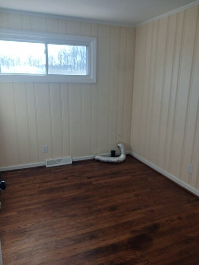 Photo - 7992 Lester Rd