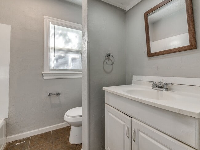 Photo - 2113 NW 36th St