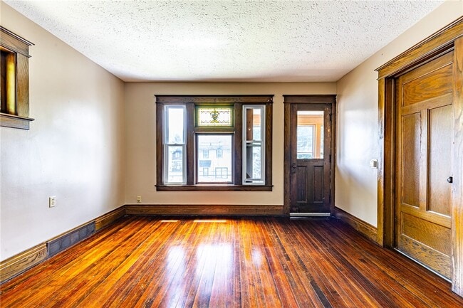 Photo - 791 Norton St