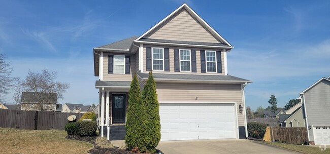 Building Photo - Beautiful Two-Story Home located in Ashefo...