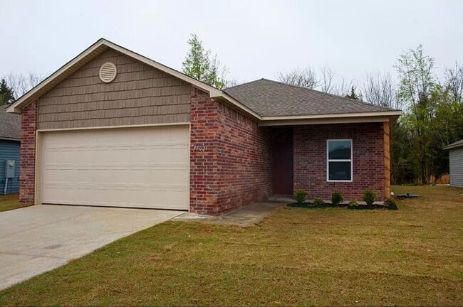 4-Bedroom, 2-Bathroom West Fayetteville Ho... - 4-Bedroom, 2-Bathroom West Fayetteville Ho... House