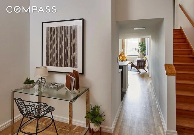 Photo - 666 Greenwich St