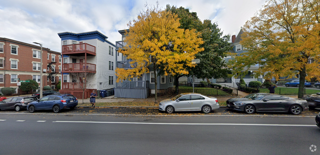 Building Photo - 530 Cambridge St Unit 3 Rental