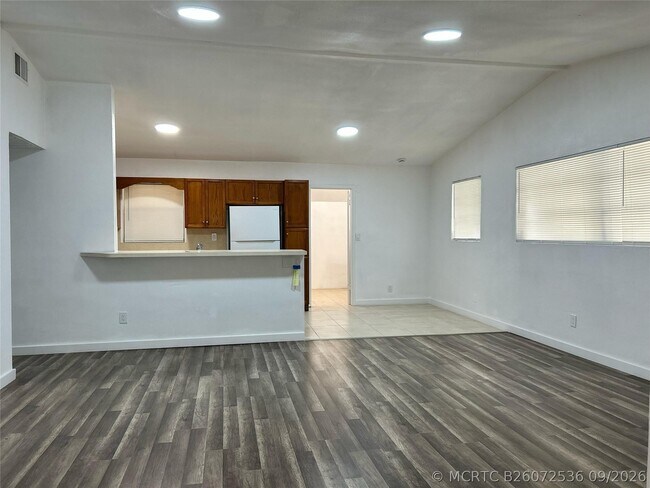 Photo - 417 SW 25th Terrace