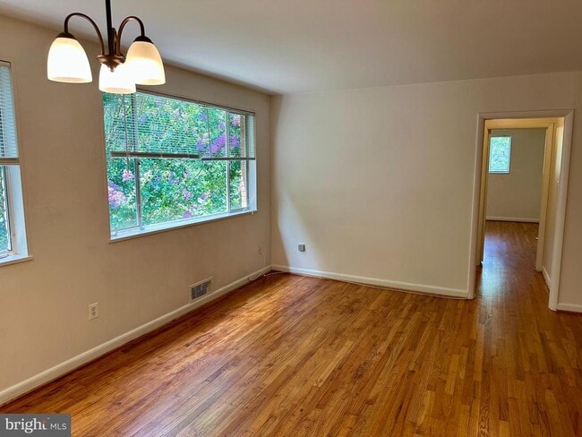 Photo - 10505 Montrose Ave Unit M-201