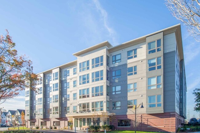 Photo - The Point @180