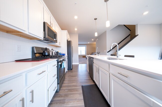 Photo - 7515 38th St N