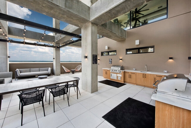 AMLI Lenox