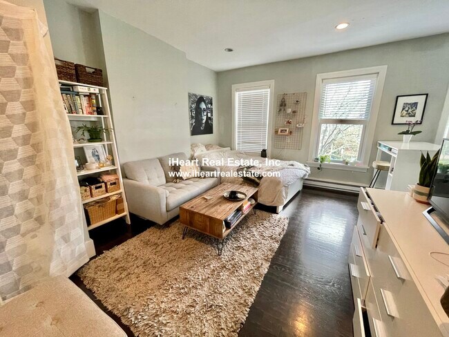 Building Photo - 57 Dwight St