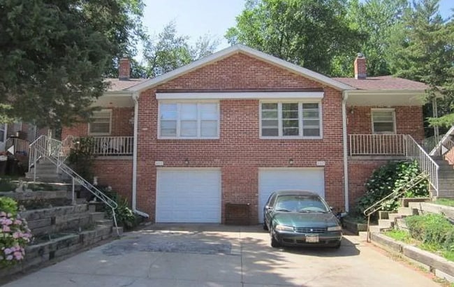 Building Photo - 6013-6015 Birch St Unit 6015