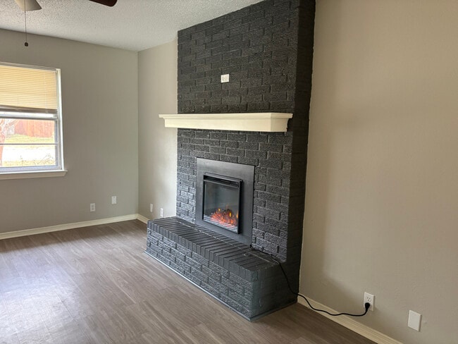 Photo - 205 San Jacinto Ct