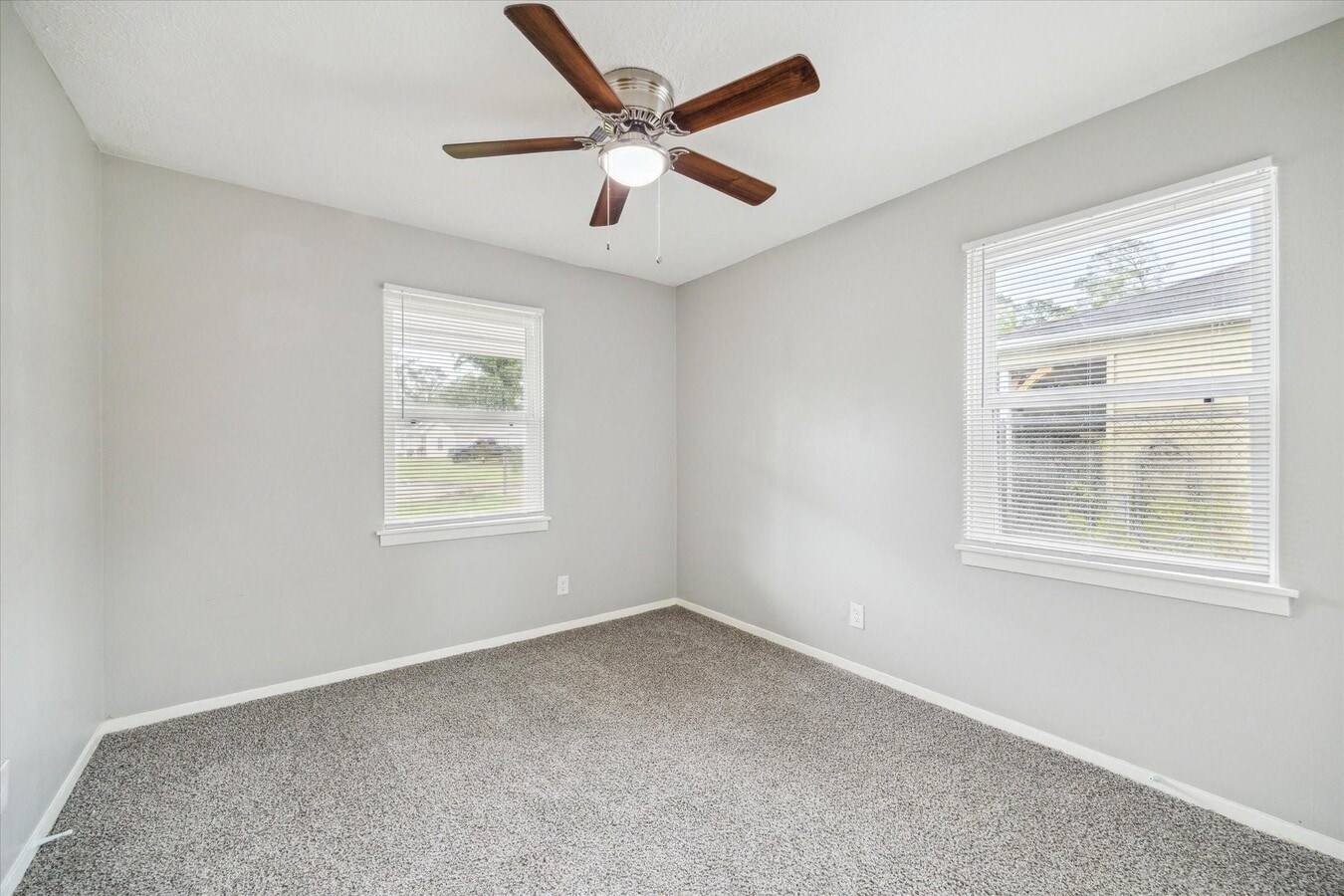 Photo - 7426 Saunders Rd