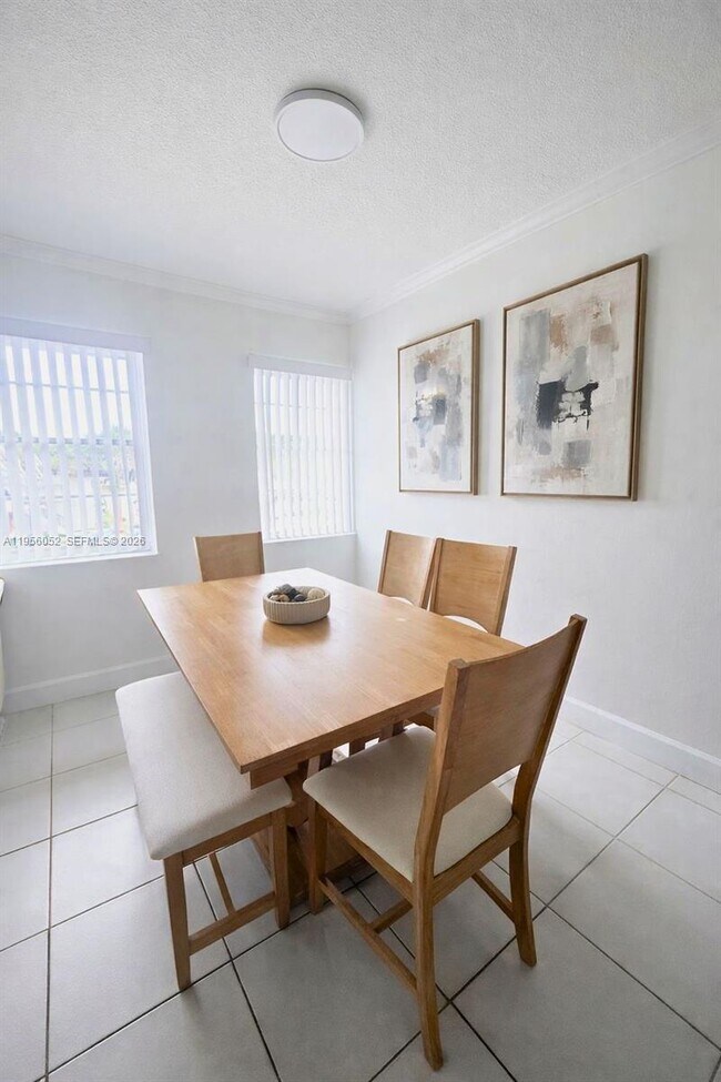 Photo - 6901 SW 129th Ave Unidad 5