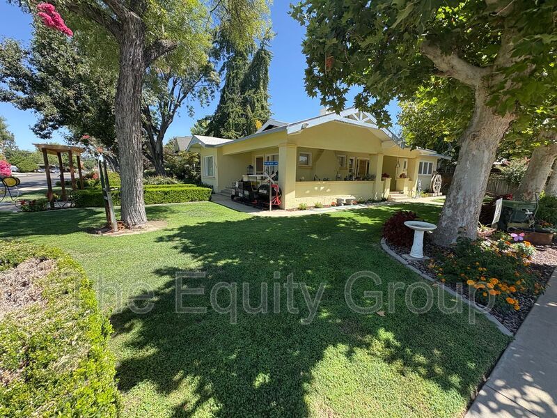 Photo - 1424 18th Ave