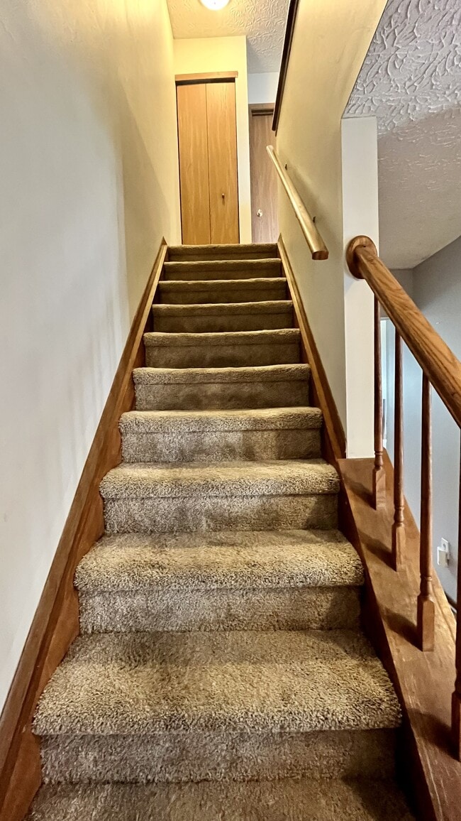 Photo - 6865 Barker Dr