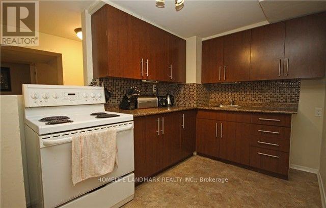 Photo - 245 Windsor St