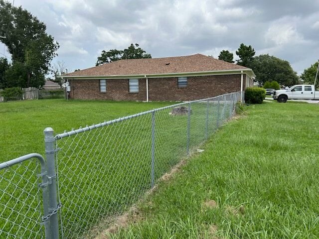 Building Photo - 2701 Fairfield Ave Rental