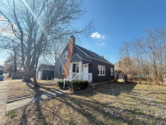 Photo - 3 Bed 2 Bath Springfield, MO