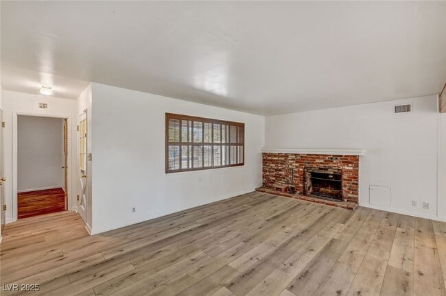 Photo - 1516 Inverness Ave