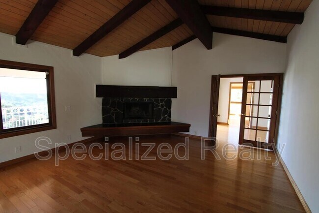 Photo - 3694 Berwick Dr