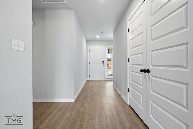 Photo - Fully Updated 2 Bedroom Duplex in Convenient Broken Arrow Location