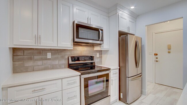 Photo - 231 Medford Ct