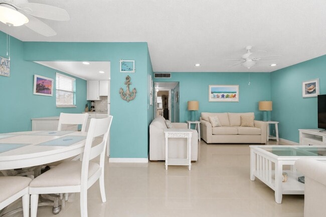 Photo - 520 Monaco Blvd