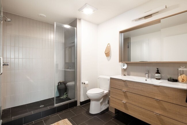 Photo - Frame Mar Vista