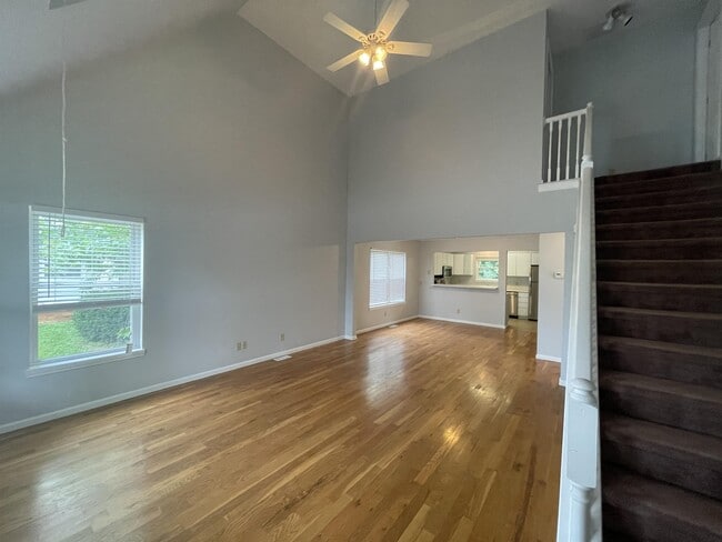 Photo - 305 S Mitchell St