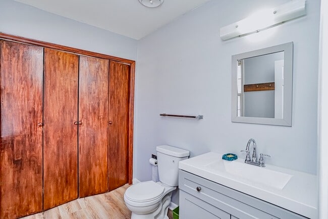 Photo - 105 Brandybrook Ln