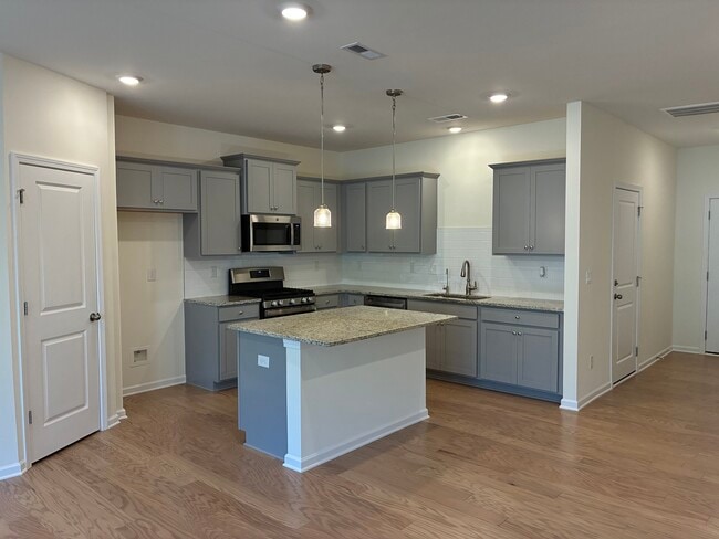 Photo - 275 Harpers Run Ln
