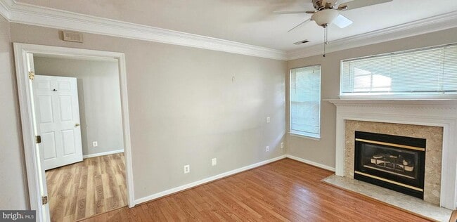 Building Photo - 12501 Hayes Ct Unit 101