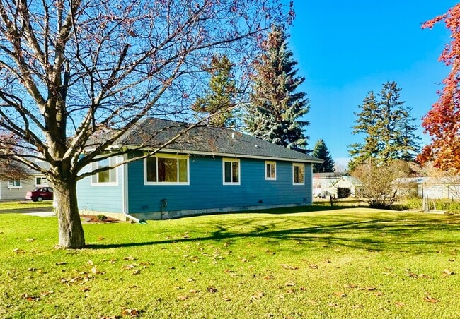 Photo - Warm, Spacious, New Remodeled Three Bedroom Home Available Now in Kalispell