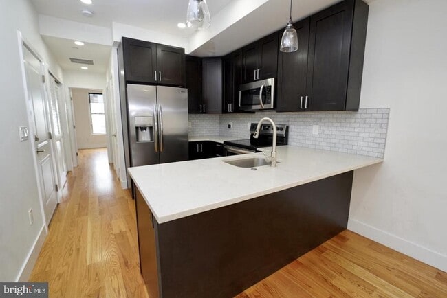 Building Photo - 2015 N 5th St Unit 2 Rental