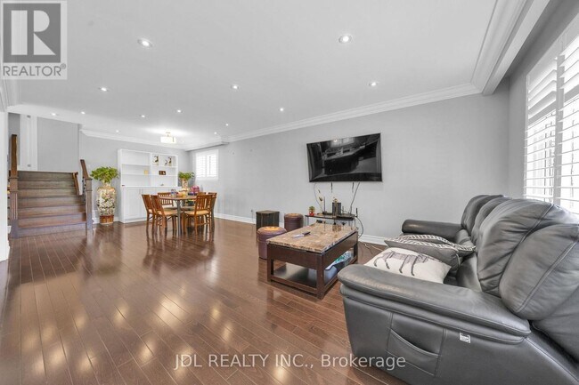 Photo - 53 Southdale Dr