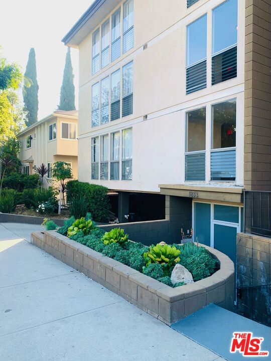 Photo - 1833 Normandie Ave Unit 110