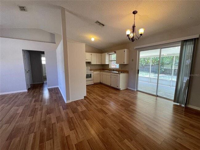 Photo - 6034 E Peach St