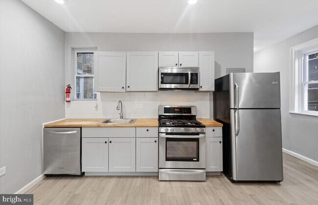 Photo - 6011 Catharine St Unidad 1