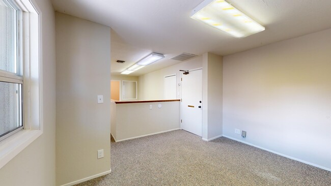 Photo - 1300 West St Apartment Unit 206