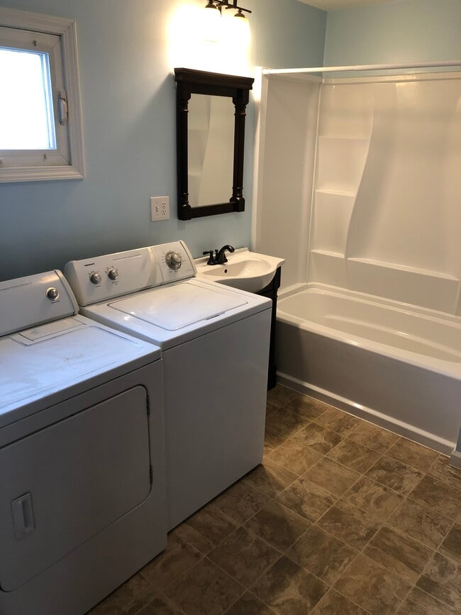 Photo - 177 Seymour St Unit Firstfloor