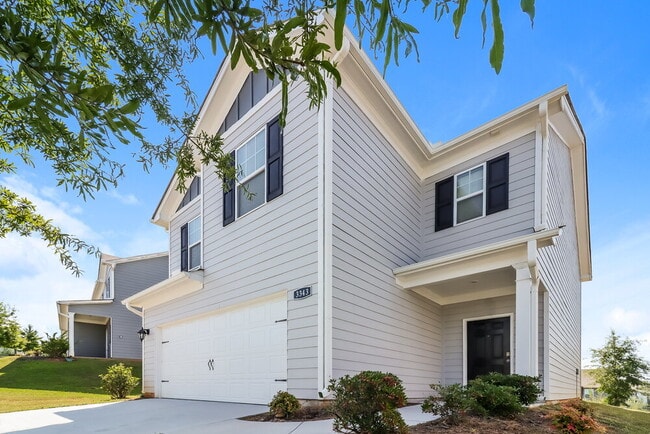 3343 Clawing Hawk Wy