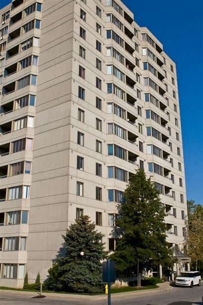 Building Photo - Highland Ridge