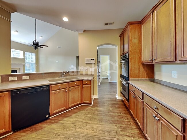 Photo - 636 Long Melford Dr