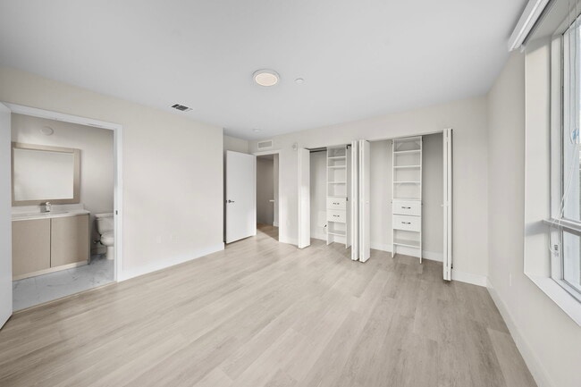 Photo - 2555 NE 193rd St Unidad # 2201