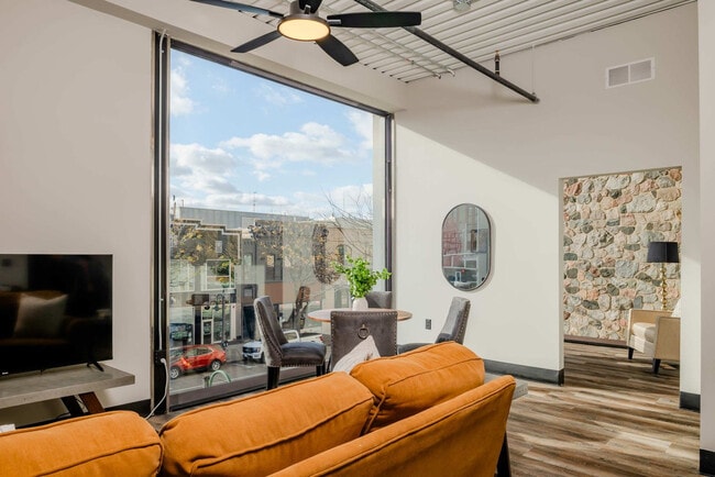 Building Photo - 127 N Appleton St Unit ID1341592P