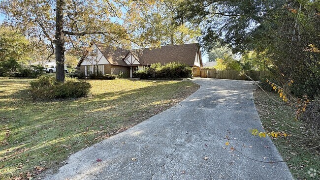 Building Photo - 901 Wall Williams Rd Rental