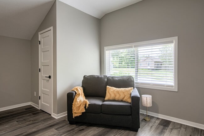 Photo - 7105 N Walnut St Unit Upper loft