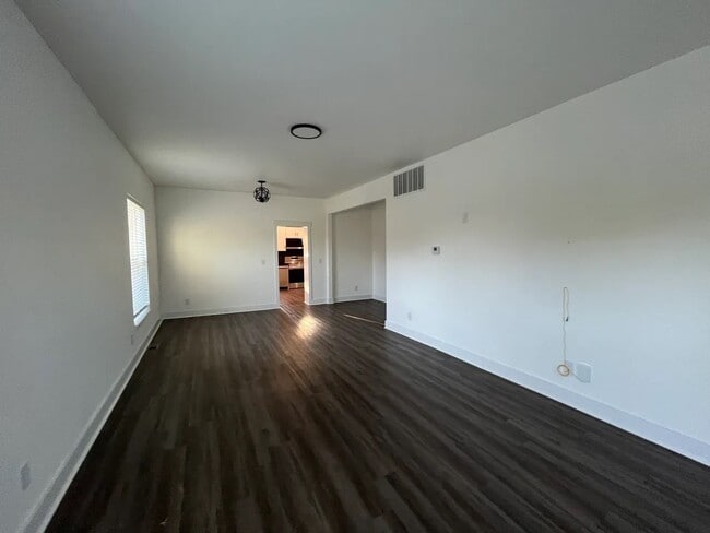 Photo - 326 S Oakdale Ave